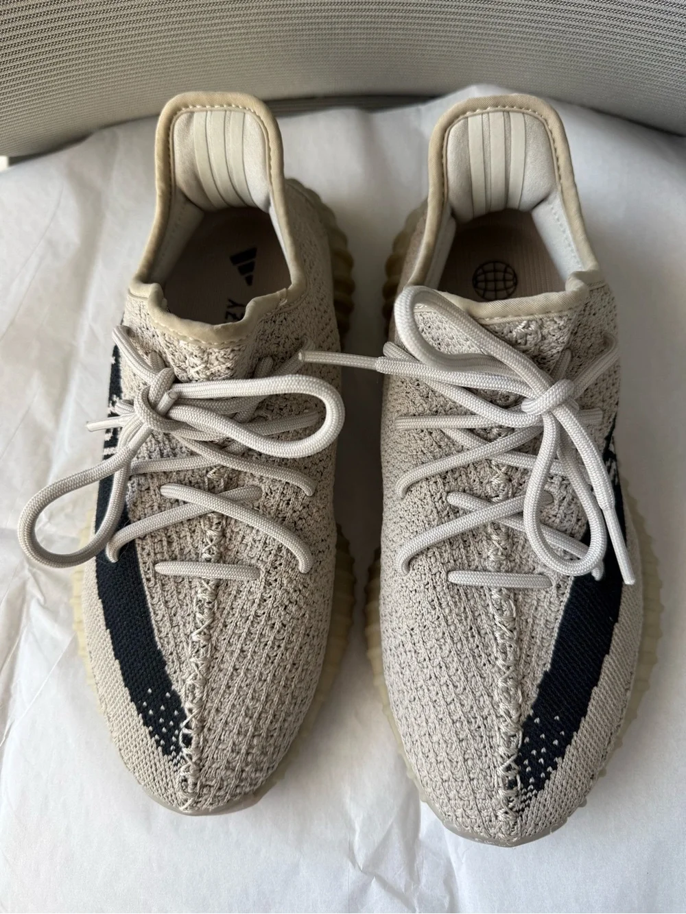 Adidas Yeezy Boost 350 V2 Gray with Black Men’s 7 Women’s 8 Authentic No Box